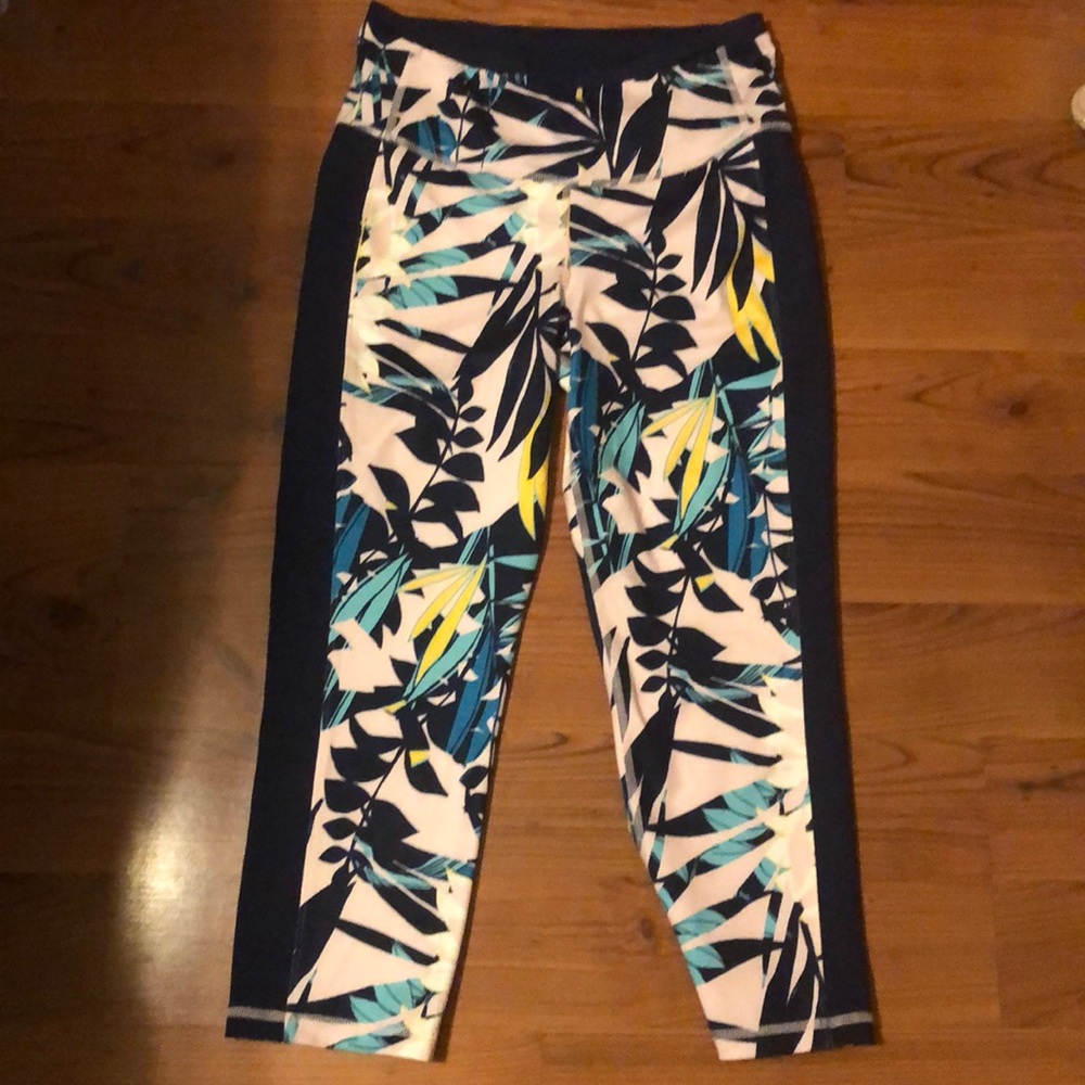 Old Navy Capri Active Pants, Tropical
